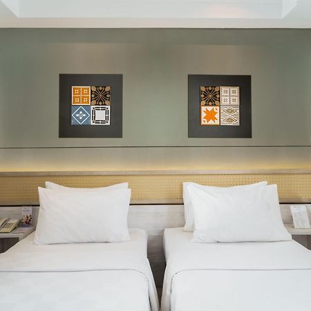 Swiss-Belcourt Lombok Otel Praya Dış mekan fotoğraf