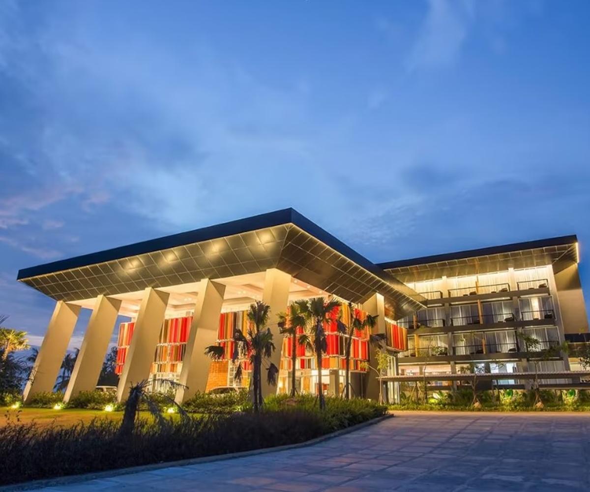 Swiss-Belcourt Lombok Otel Praya Dış mekan fotoğraf