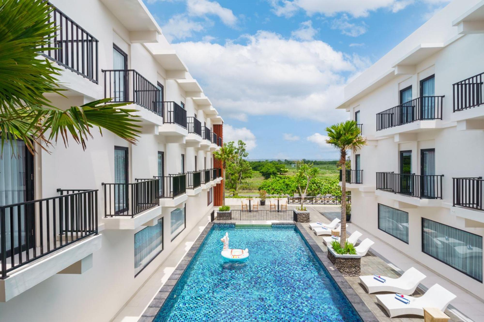 Swiss-Belcourt Lombok Otel Praya Dış mekan fotoğraf