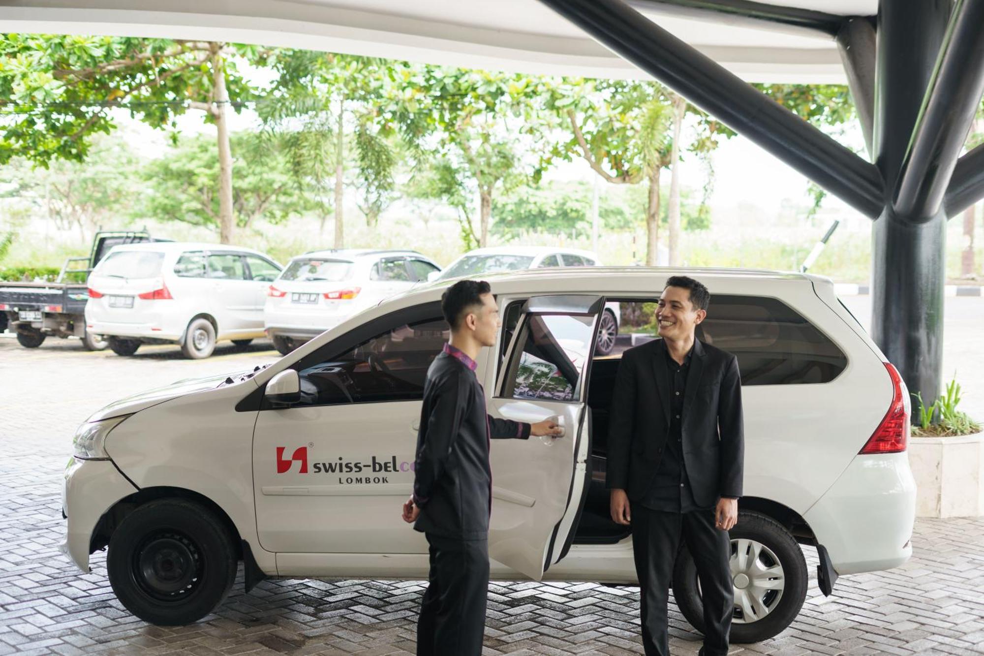 Swiss-Belcourt Lombok Otel Praya Dış mekan fotoğraf